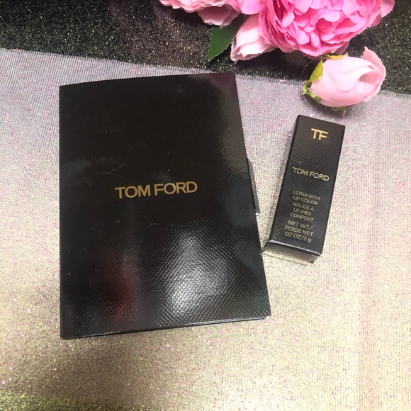 Tom Ford Other - 🌿 Tom Ford Lipstick + Sample Card Bundle 🌿